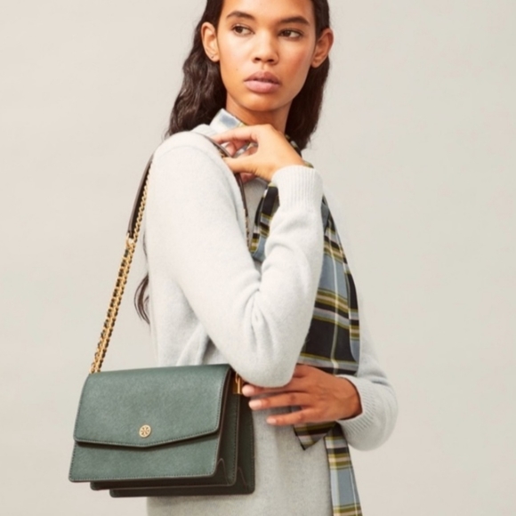 Tory Burch Handbags - (NWT) Authentic Tory Burch Robinson convertible shoulder bag in rich green